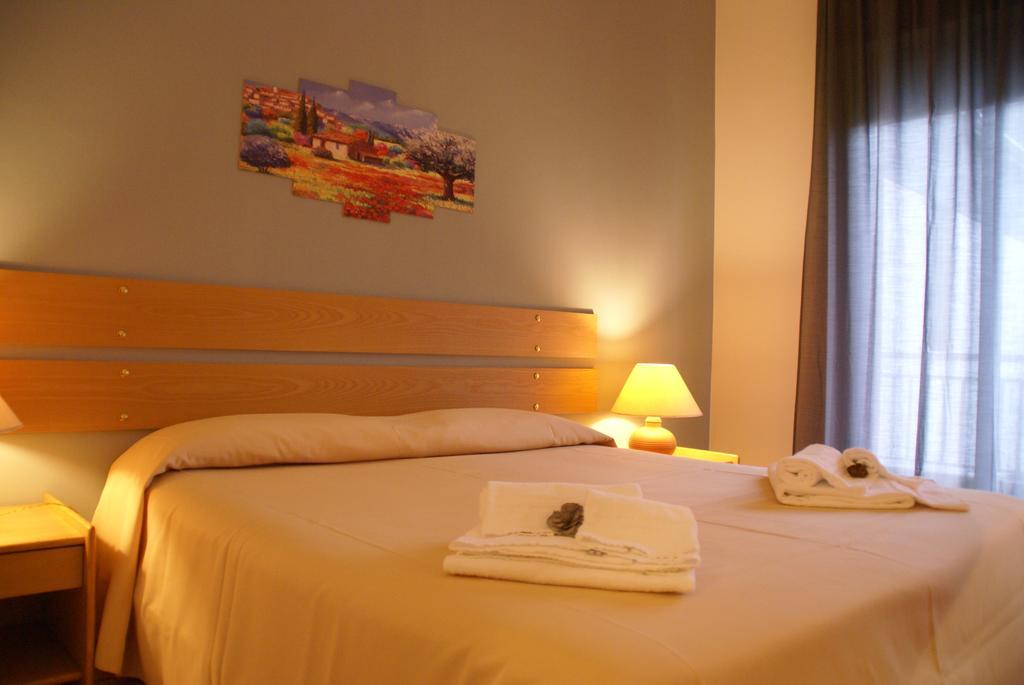 Hotel Rasula Alta Gravina di Catania Exterior photo